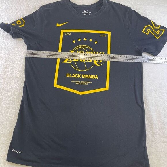NIKE KOBE BRYANT 8 24 2016 Retirement LAKERS Banner DRI FIT T Shirt L MAMBA - Picture 8 of 16
